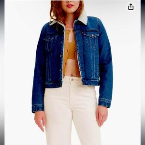Women’s Levi’s Trucker Jacket